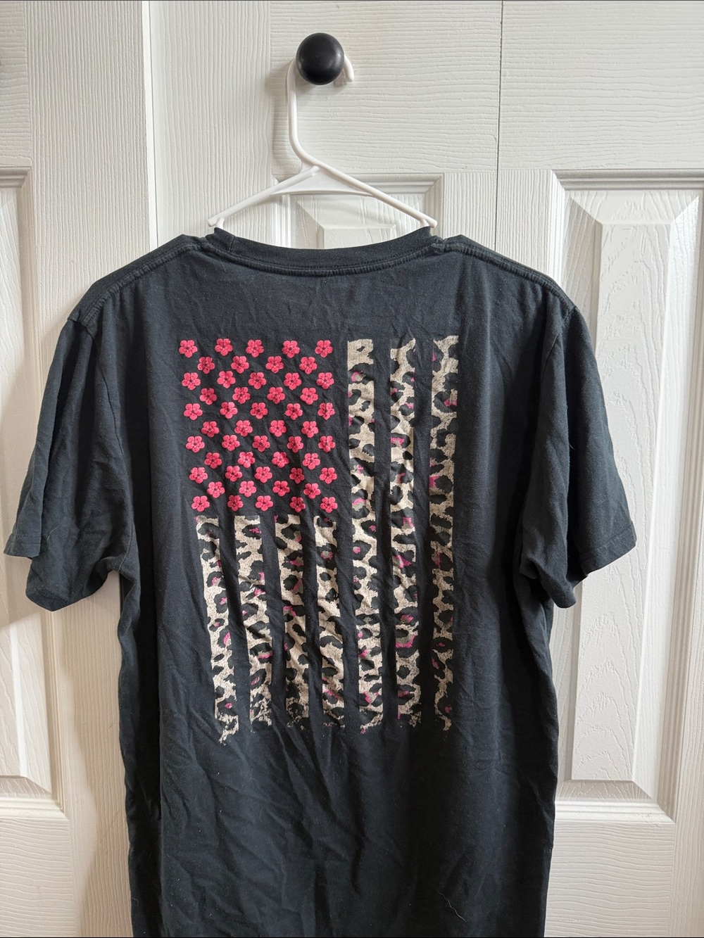 Lincoln Outfitters Black Graphic Tee